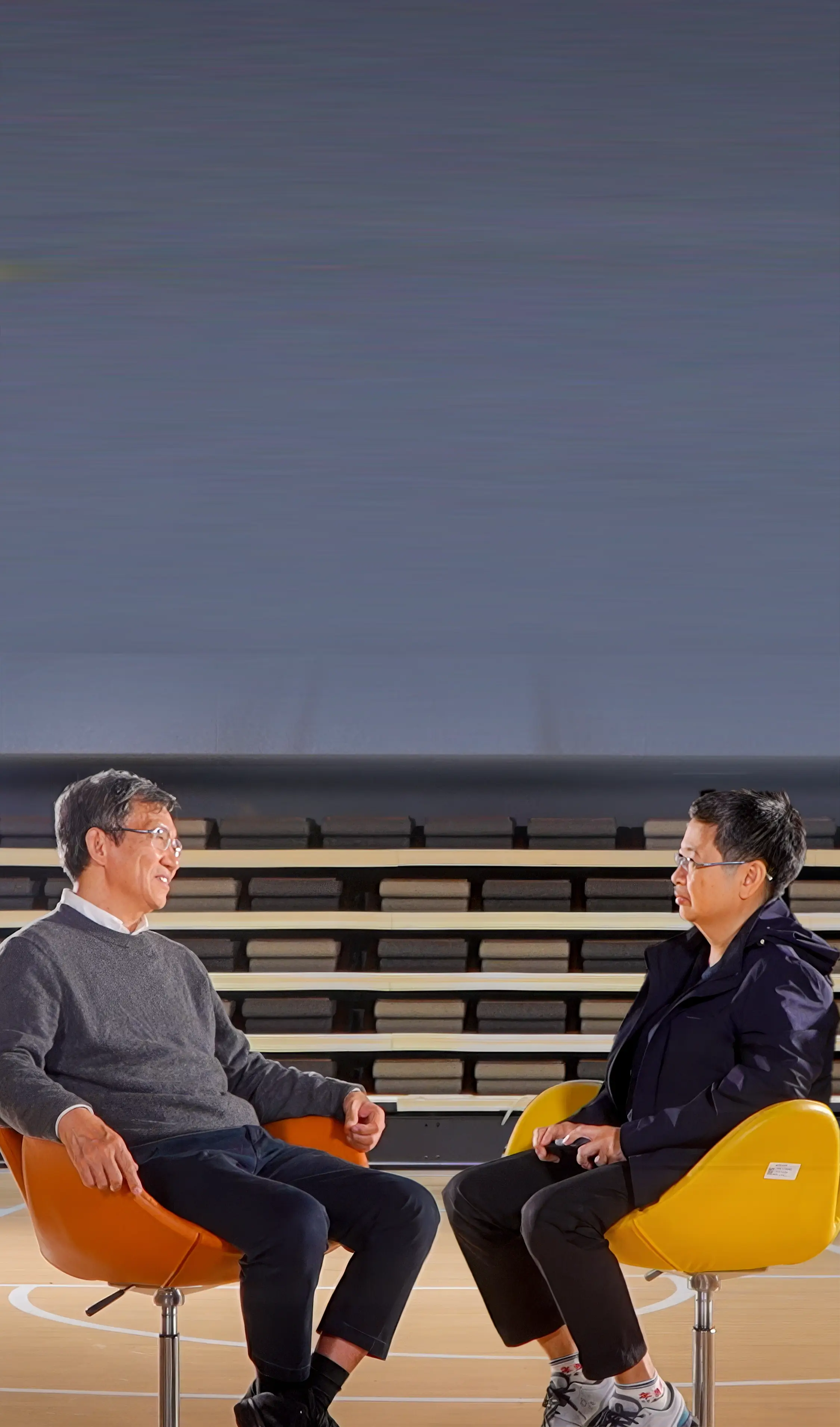 Han Yon May and Li Zexiang in conversation